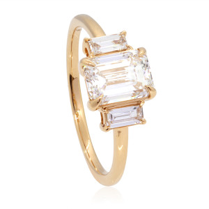 1,73ct Three-stone diamond ring, rose gold 750